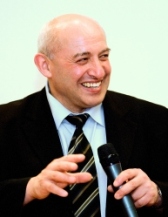 Pastor Yuriy Slavutskiy